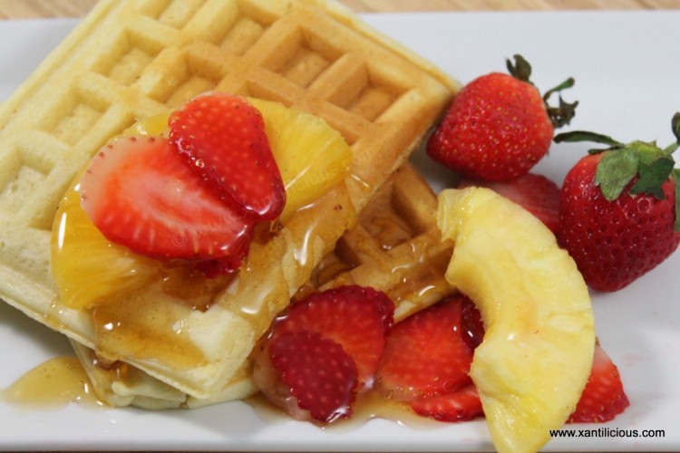 Waffles with Fruits & Honey
